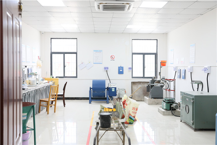 国产日韩精品欧美一区喷