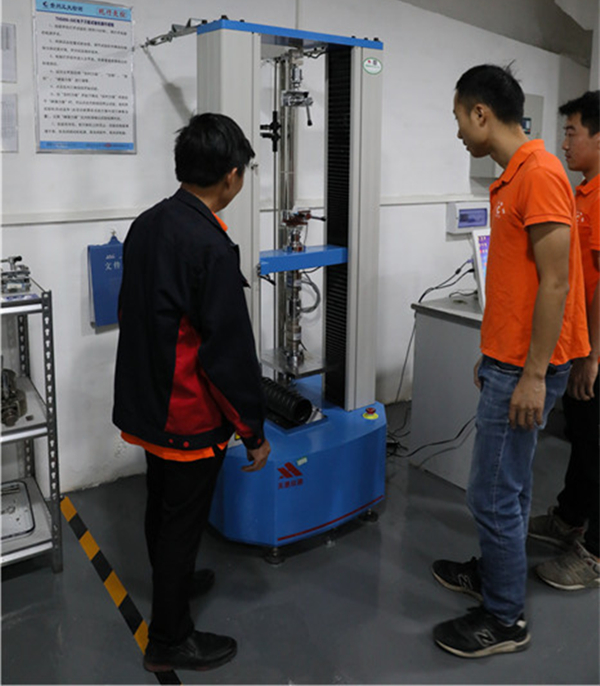 国产日韩精品欧美一区喷