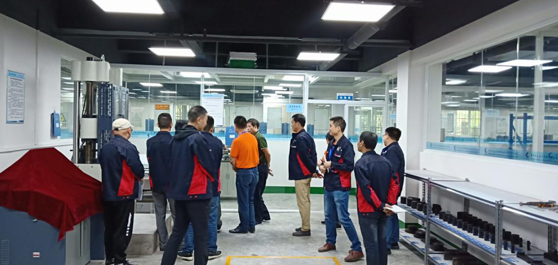 国产日韩精品欧美一区喷